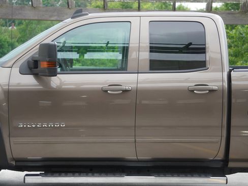 Used 2015 Chevrolet Silverado 1500 LT w/ LT Convenience Package AWD/4WD image 25