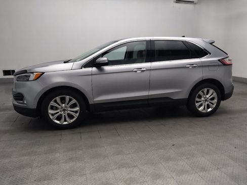 Used 2020 Ford Edge Titanium w/ Equipment Group 301A FWD image 2