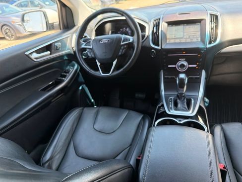Used 2018 Ford Edge Titanium w/ Technology Package AWD/4WD image 21