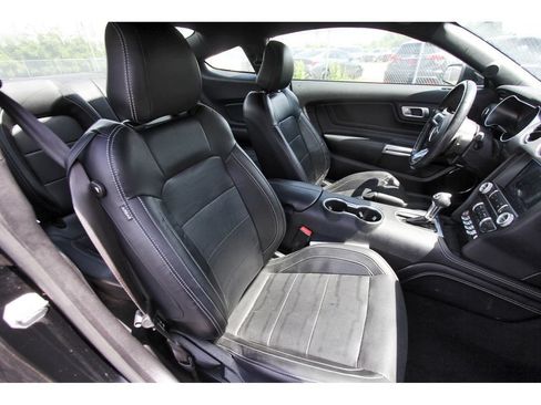 Used 2022 Ford Mustang GT Premium w/ Equipment Group 401A RWD image 12