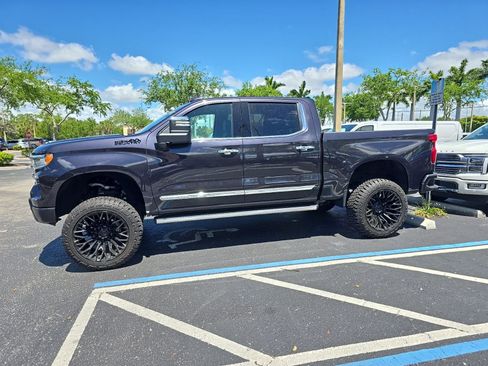 Used 2024 Chevrolet Silverado 1500 High Country w/ High Country Premium Package image 13