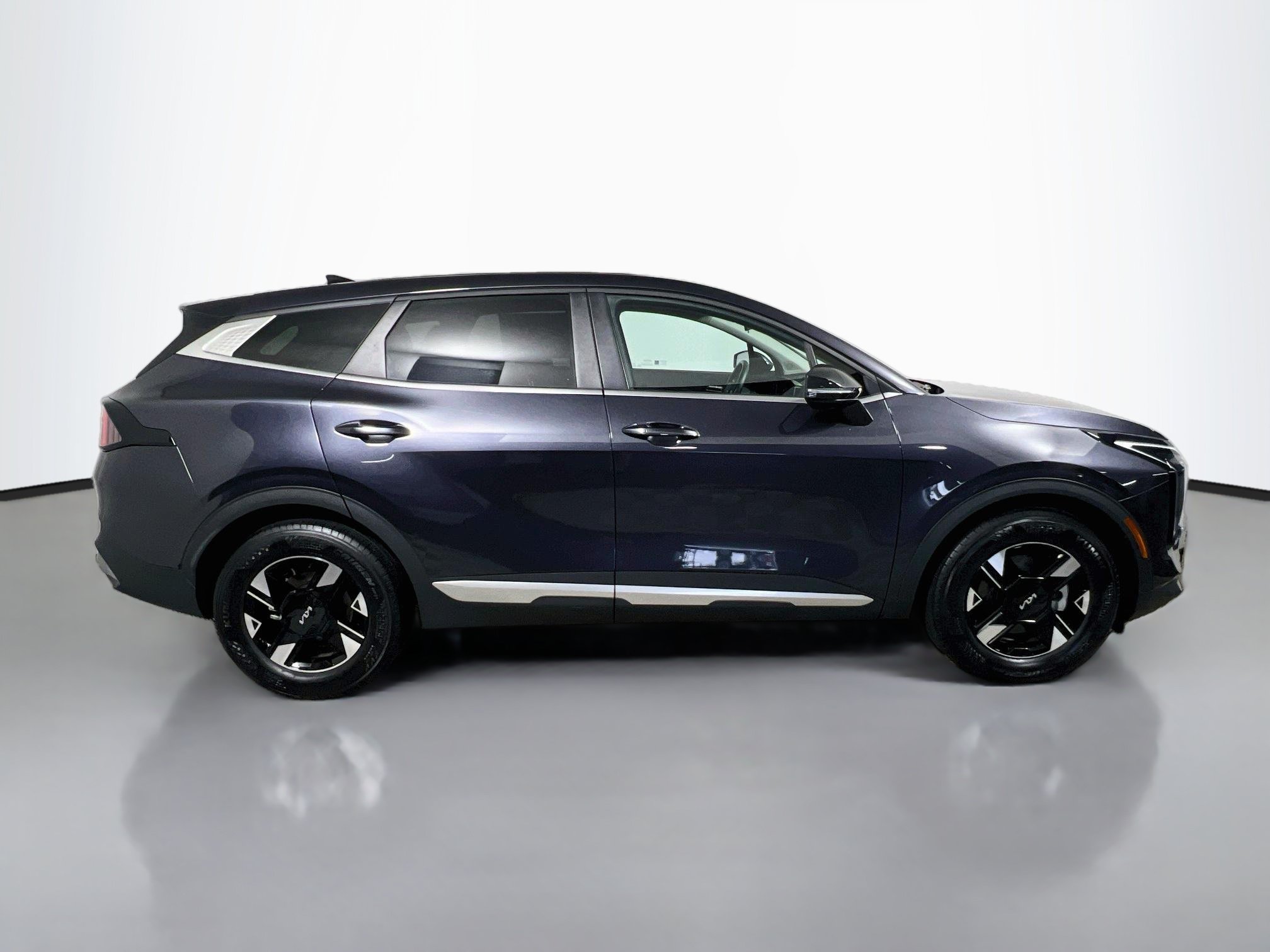Used 2026 Kia Sportage LX w/ LX Convenience Package FWD image 3