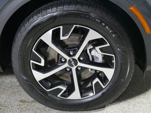Used 2025 Kia Sportage EX w/ EX Premium Package AWD/4WD image 15