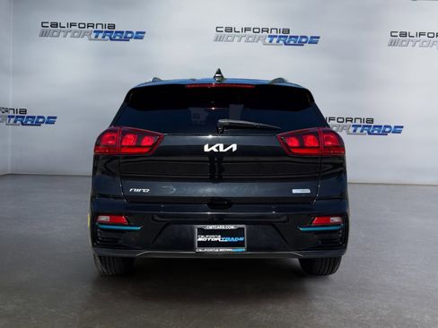 Used 2022 Kia Niro EX image 6