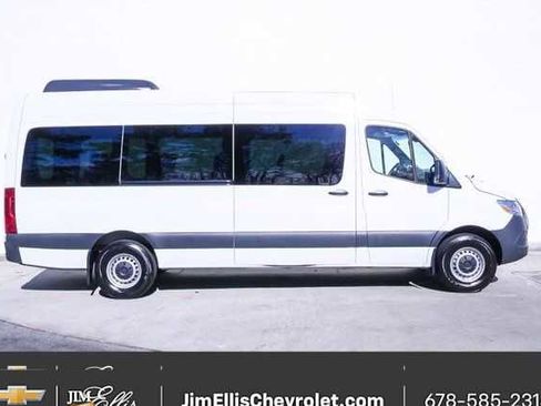 Used 2025 Mercedes-Benz Sprinter 2500 image 6