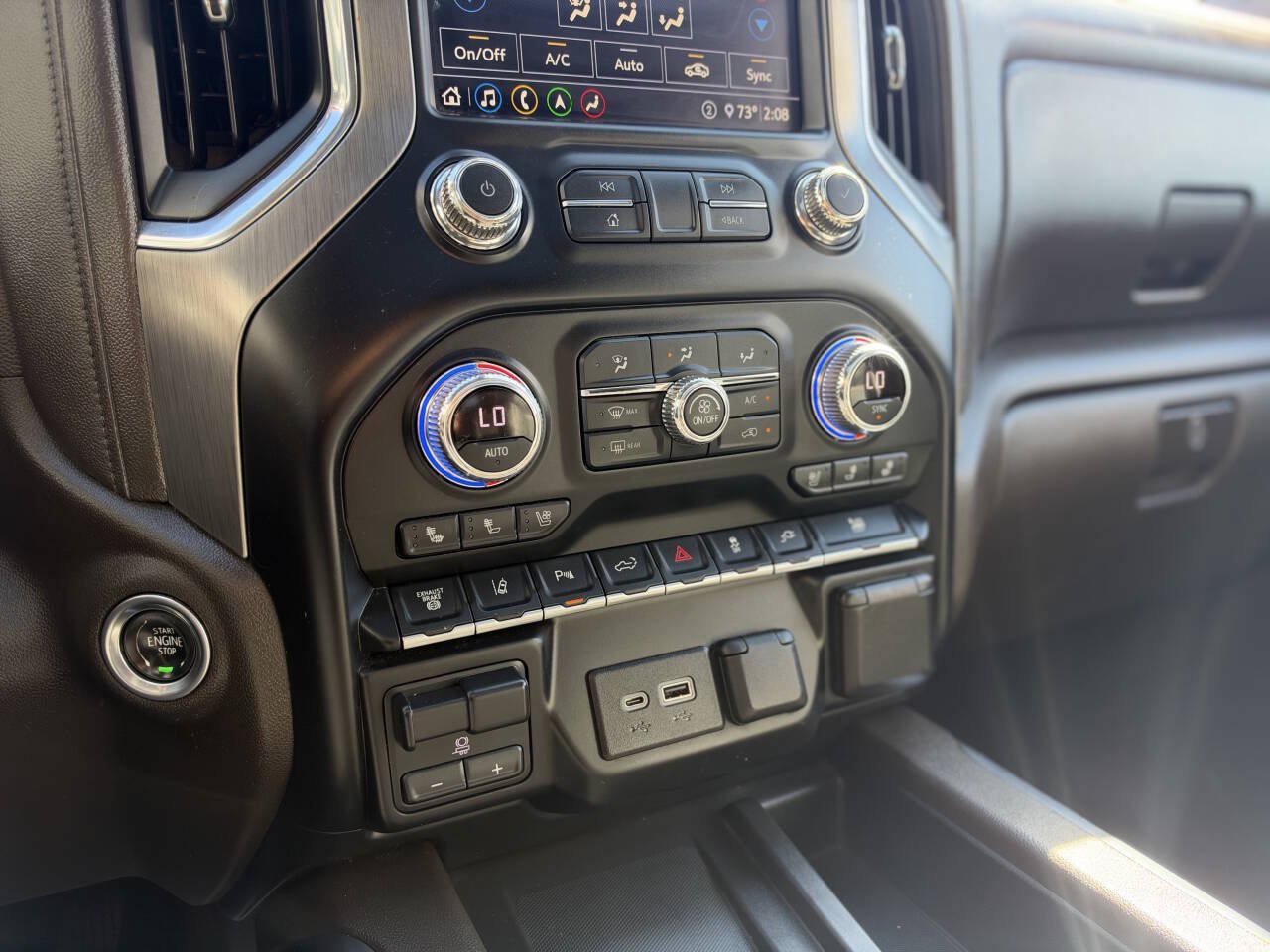 Used 2020 GMC Sierra 3500 Denali w/ Denali Ultimate Package AWD/4WD image 29