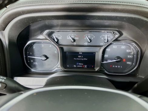 Used 2023 GMC Sierra 3500 SLE w/ SLE Value Package AWD/4WD image 18