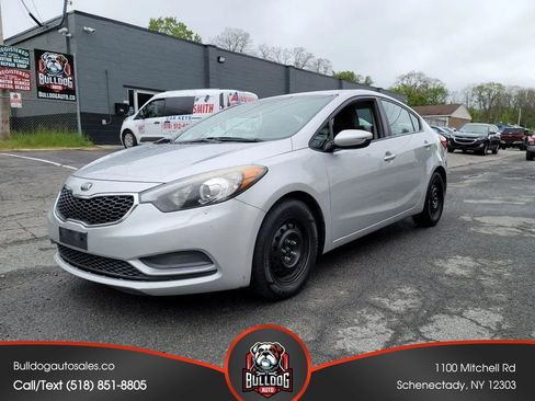 Used 2015 Kia Forte LX FWD image 1