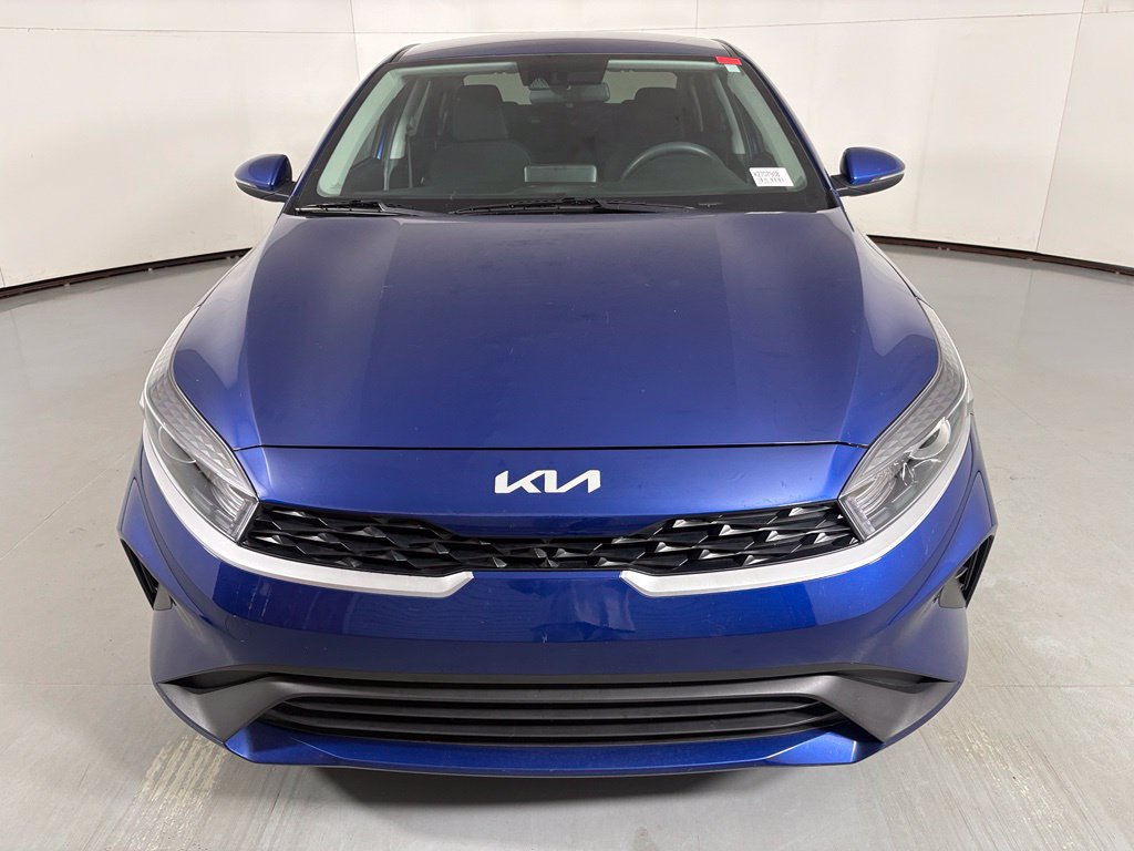 Used 2023 Kia Forte LXS w/ LXS Technology Package FWD image 3