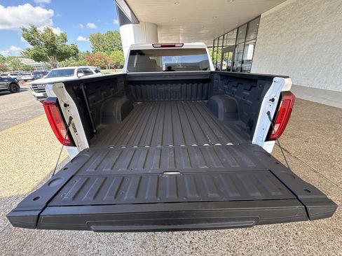 Certified 2025 GMC Sierra 1500 AT4 AWD/4WD image 26