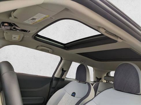 Certified 2025 MINI Cooper S image 14