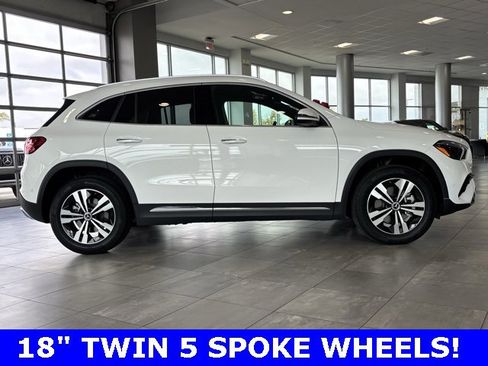 Certified 2025 Mercedes-Benz GLA 250 image 3