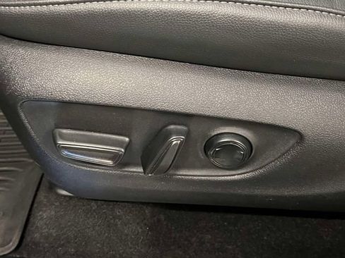 Used 2025 Toyota Grand Highlander AWD Hybrid image 19