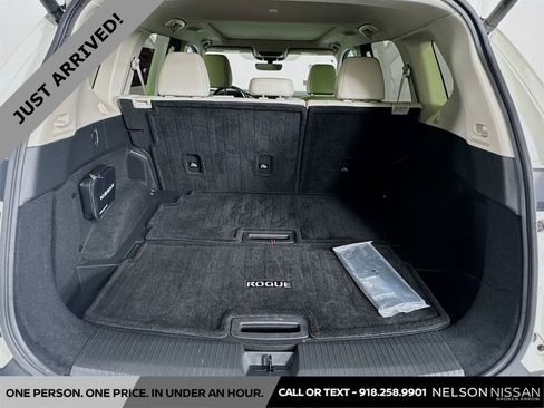 Certified 2023 Nissan Rogue SL w/ SL Premium Package image 28