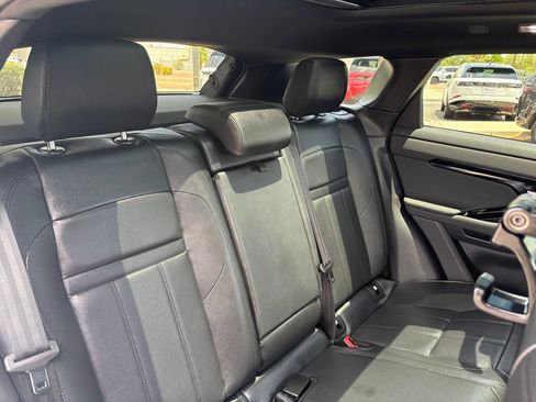 Used 2026 Land Rover Range Rover Evoque S AWD/4WD image 7