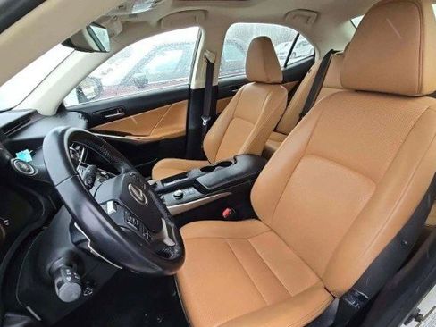 Used 2018 Lexus IS 300 AWD w/ Comfort Package image 3