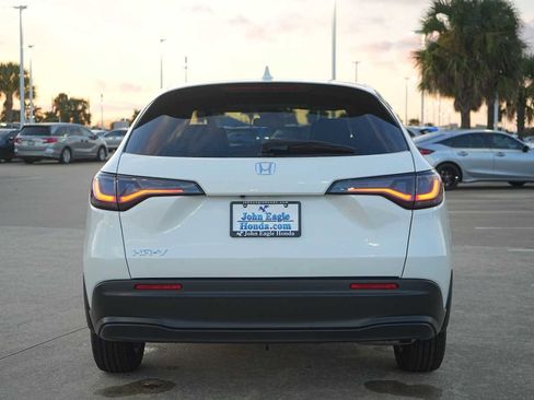 New 2026 Honda HR-V LX image 5