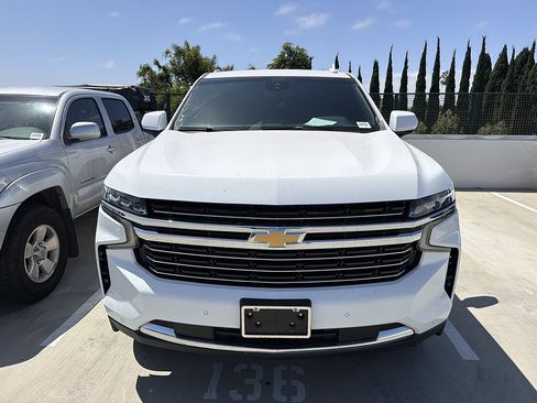 Used 2024 Chevrolet Tahoe LT RWD image 1