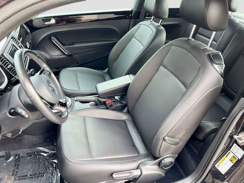 Used 2019 Volkswagen Beetle 2.0T SE image 19