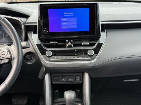 Certified 2024 Toyota Corolla Cross XSE image 16