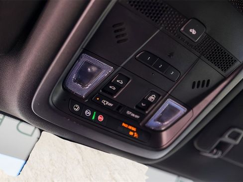 Certified 2024 Cadillac XT6 Premium Luxury w/ Technology Package image 34