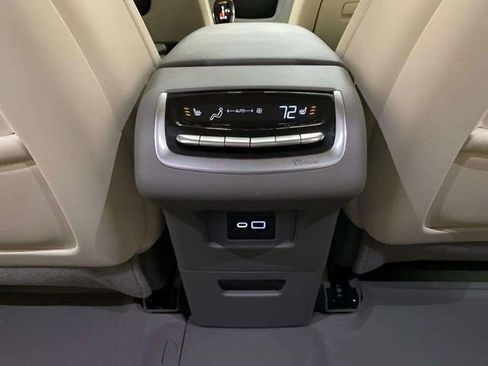 Used 2023 Cadillac XT6 Premium Luxury w/ Technology Package AWD/4WD image 73
