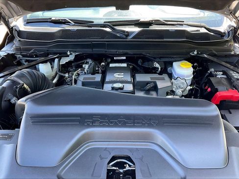 Certified 2024 RAM 2500 Laramie w/ Safety Group AWD/4WD image 9