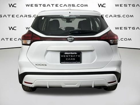 Used 2023 Nissan Kicks S image 4