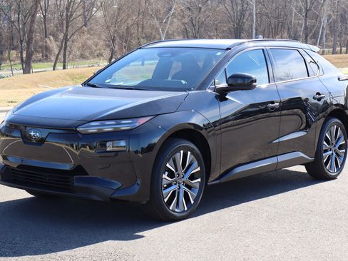 New 2026 Subaru Solterra image 2