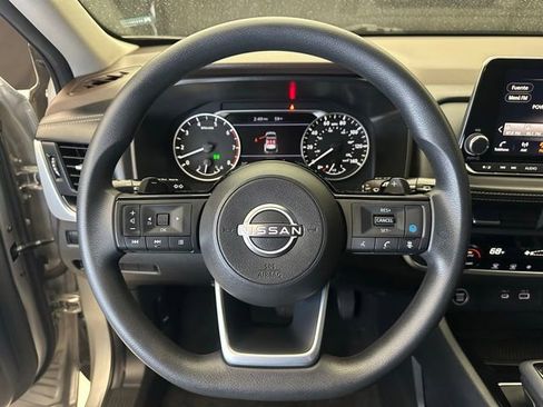 Used 2023 Nissan Rogue SV AWD/4WD image 24