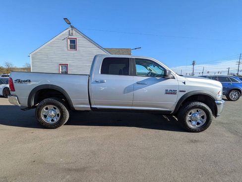 Used 2016 RAM 2500 SLT AWD/4WD image 9