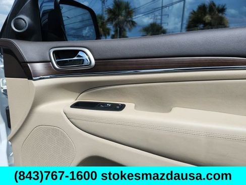 Used 2015 Jeep Grand Cherokee Overland RWD image 27