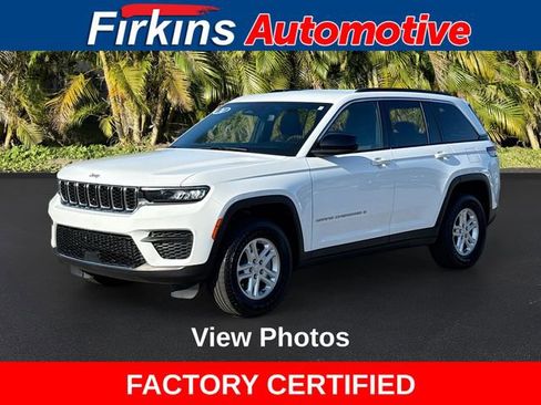 Used 2024 Jeep Grand Cherokee Laredo w/ Luxury Tech Group I RWD image 1