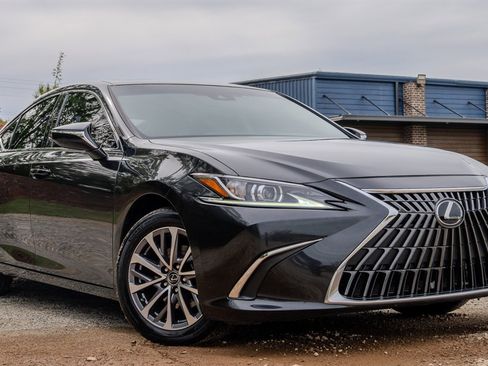Used 2022 Lexus ES 350 w/ Accessory Package 2 image 7