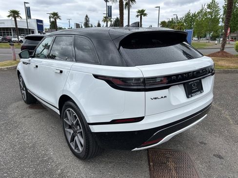 New 2026 Land Rover Range Rover Velar Dynamic SE image 3