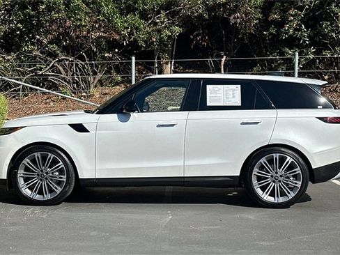 Certified 2025 Land Rover Range Rover Sport SE image 2