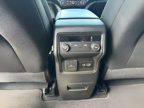 Used 2023 GMC Acadia SLE w/ Driver Convenience Package AWD/4WD image 19