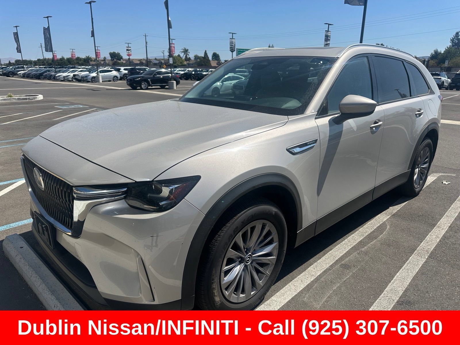 Used 2024 MAZDA CX-90 Plug-In Hybrid w/ Preferred AWD/4WD image 2