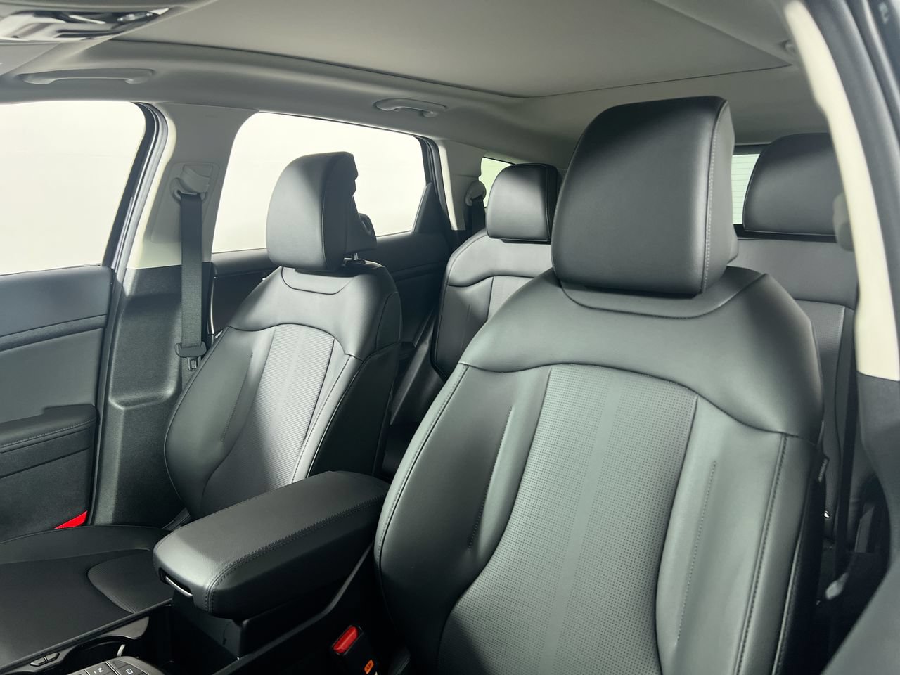 New 2026 Kia Sportage SX FWD image 14