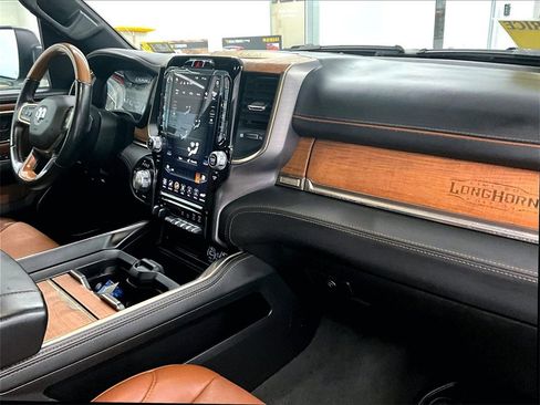 Used 2021 RAM 1500 Limited w/ Bed Utility Group image 14