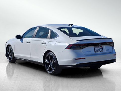 Used 2025 Honda Accord Sport image 6