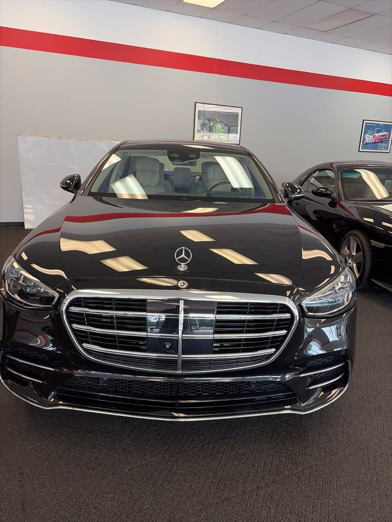 Used 2023 Mercedes-Benz S 580 4MATIC Sedan image 1