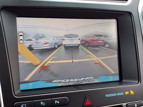 Used 2016 Ford Explorer Platinum image 10