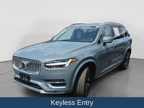 Used 2023 Volvo XC90 B6 Plus AWD/4WD image 9