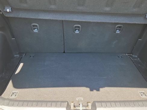 Used 2020 Hyundai Venue SEL FWD image 23