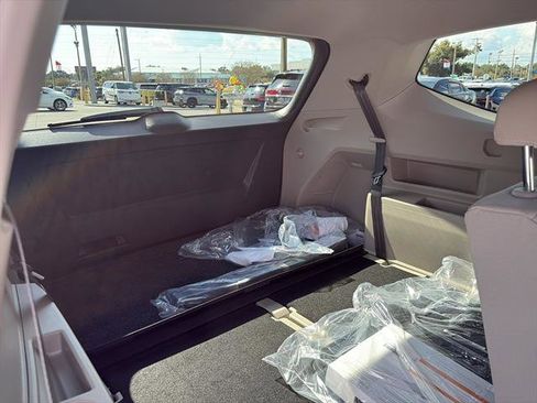 New 2026 Volkswagen Atlas SE image 11