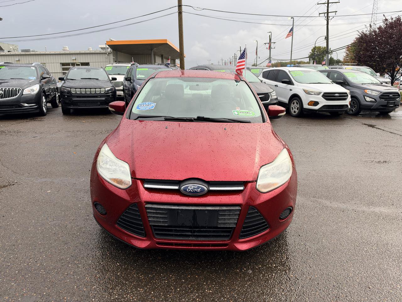 Used 2014 Ford Focus SE FWD image 2