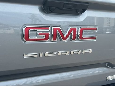 New 2026 GMC Sierra 1500 Elevation AWD/4WD image 9