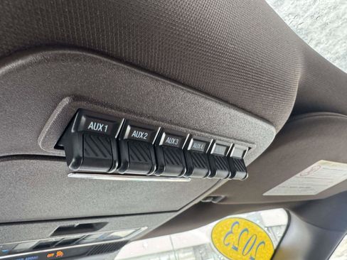 Used 2023 Ford F450 King Ranch w/ Chrome Package image 37