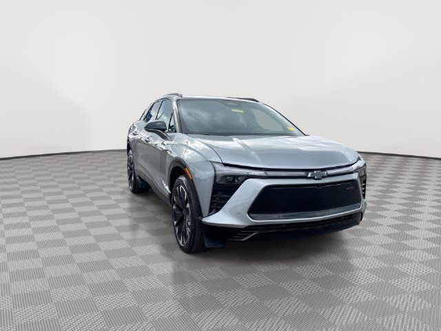 Certified 2026 Chevrolet Blazer EV RS w/ Super Cruise Package AWD/4WD image 4
